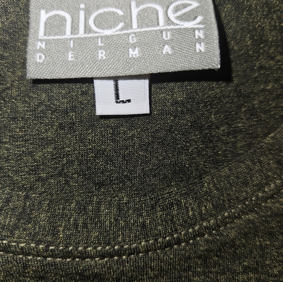 Niche Tunic Size Large Color Green With Black - Picture 3 of 5